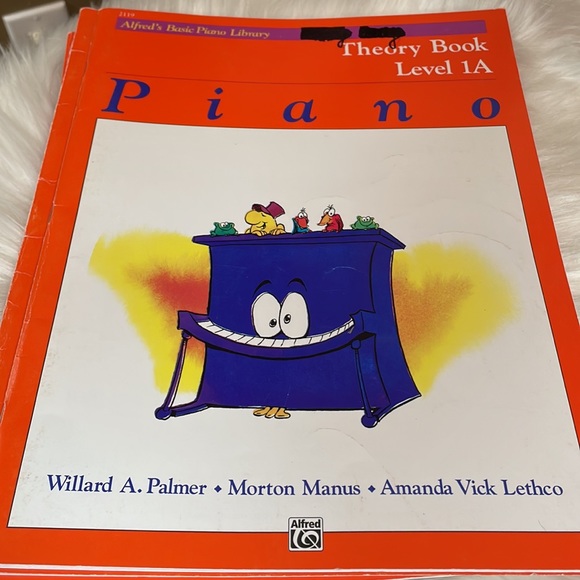 Alfred’s Basic Piano Library Beginner Lesson Books - Picture 6 of 10